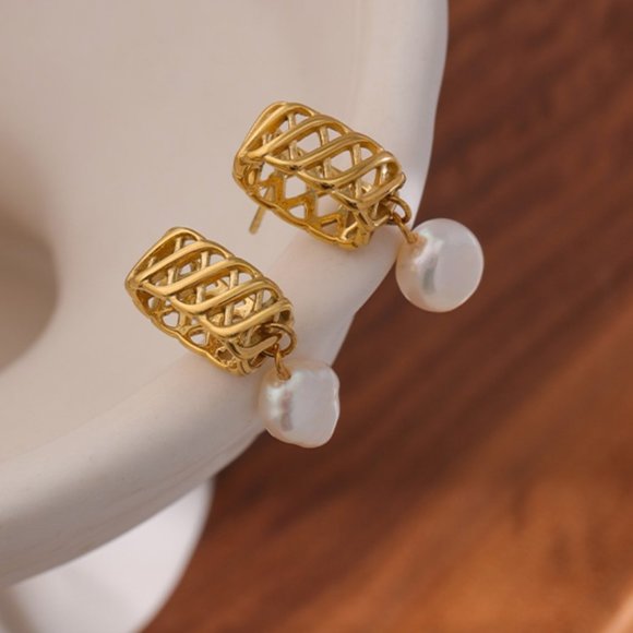 NEW Stainless Steel Natural Freshwater Pearl Dangle Earrings - Picture 3 of 9